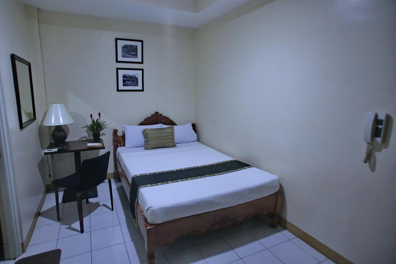 Villa Elita Sudipen ภายนอก รูปภาพ